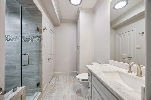1717 Creek Drive, Houston, TX 77055