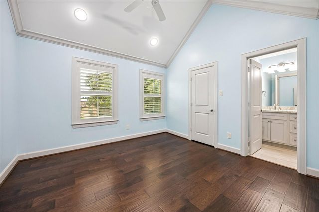 1717 Creek Drive, Houston, TX 77055