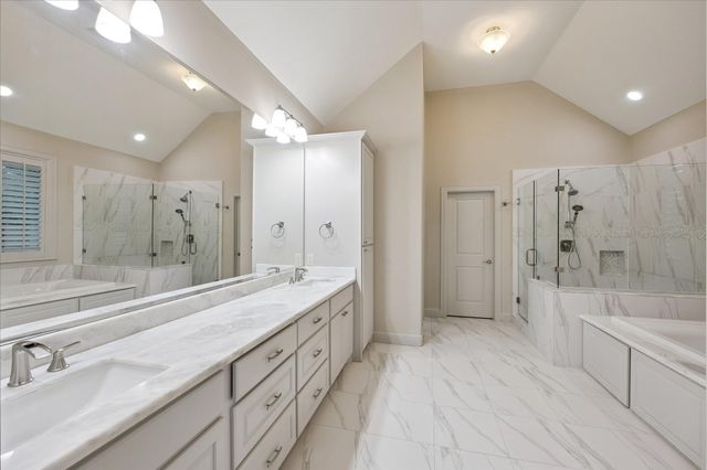 1717 Creek Drive, Houston, TX 77055