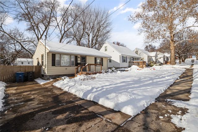 4120 10th Street, Des Moines, IA 50313