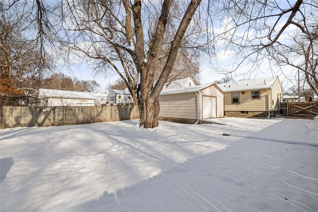 4120 10th Street, Des Moines, IA 50313