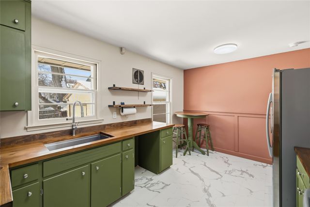 4120 10th Street, Des Moines, IA 50313