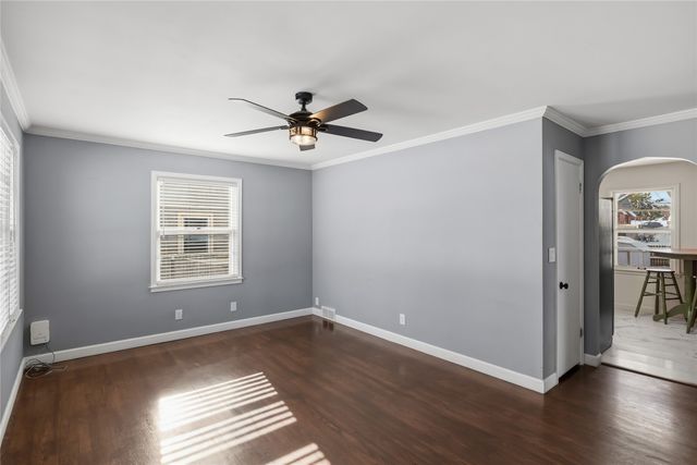 4120 10th Street, Des Moines, IA 50313