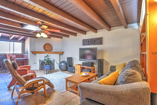 2631 E Prince Road, Tucson, AZ 85716