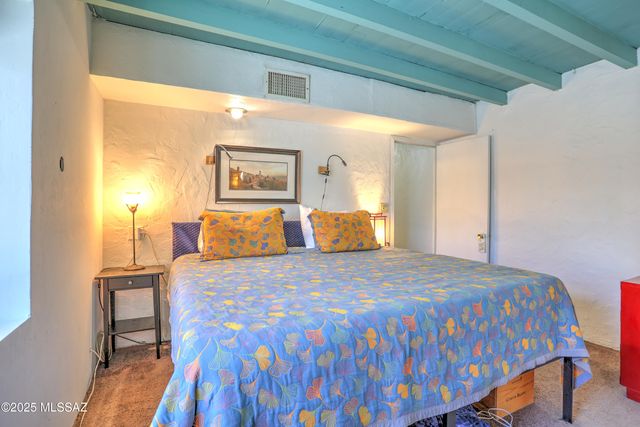 2631 E Prince Road, Tucson, AZ 85716