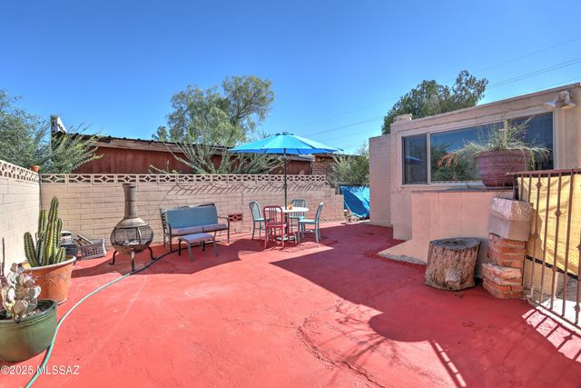 2631 E Prince Road, Tucson, AZ 85716