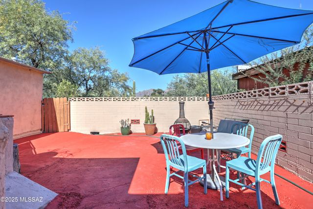2631 E Prince Road, Tucson, AZ 85716