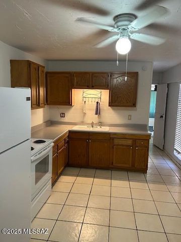 2631 E Prince Road, Tucson, AZ 85716