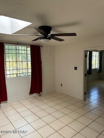 2631 E Prince Road, Tucson, AZ 85716