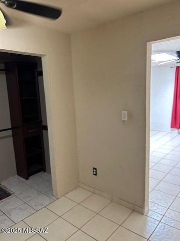 2631 E Prince Road, Tucson, AZ 85716