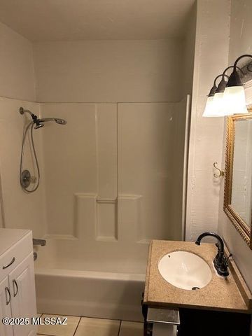 2631 E Prince Road, Tucson, AZ 85716