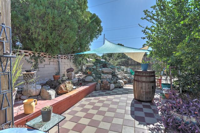 2631 E Prince Road, Tucson, AZ 85716