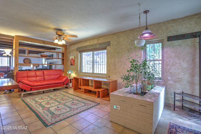 2631 E Prince Road, Tucson, AZ 85716