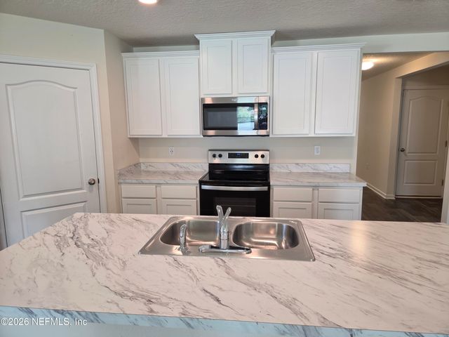 3158 COLD LEAF Way, Green Cove Springs, FL 32043