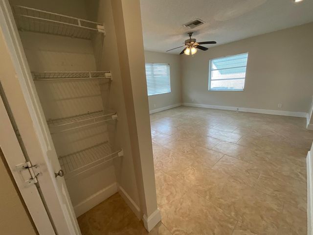 2016 SW 16th Avenue, Boynton Beach, FL 33426