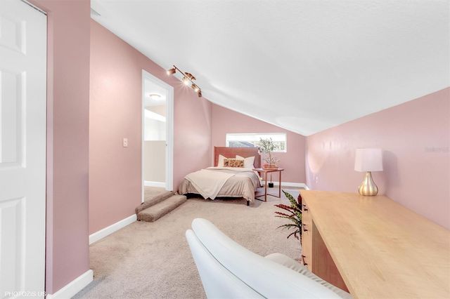 3304 MORAN ROAD, Tampa, FL 33618