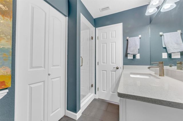 3304 MORAN ROAD, Tampa, FL 33618