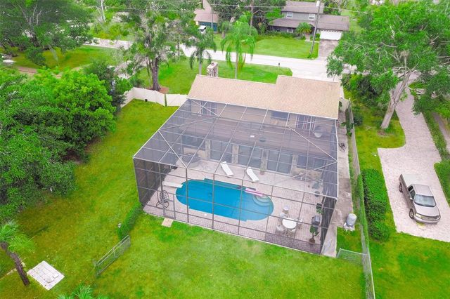 3304 MORAN ROAD, Tampa, FL 33618