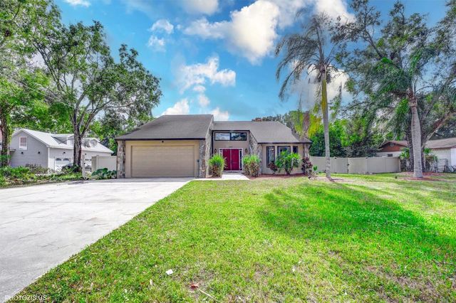 3304 MORAN ROAD, Tampa, FL 33618