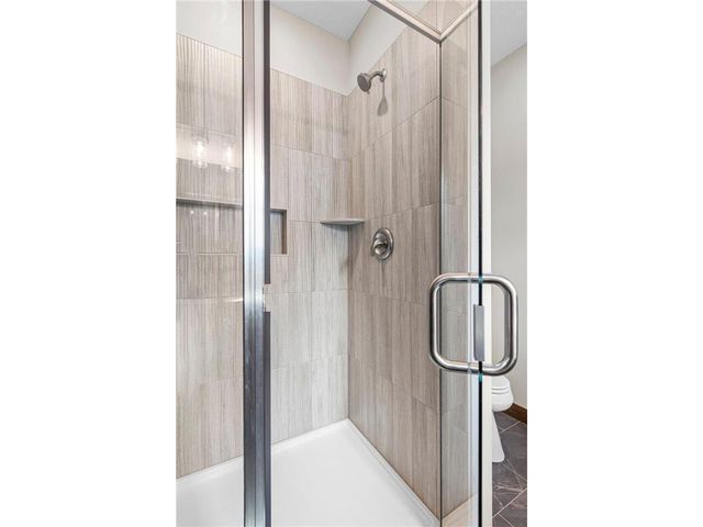 2870 Victoria Street N, Roseville, MN 55113