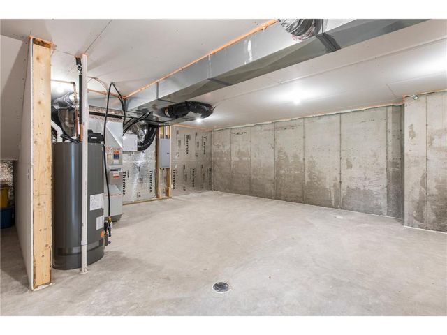 2870 Victoria Street N, Roseville, MN 55113