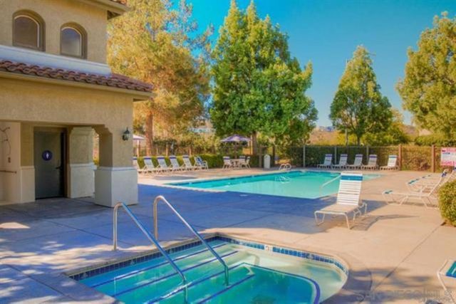 12488 Heatherton Ct 51, San Diego, CA 92128