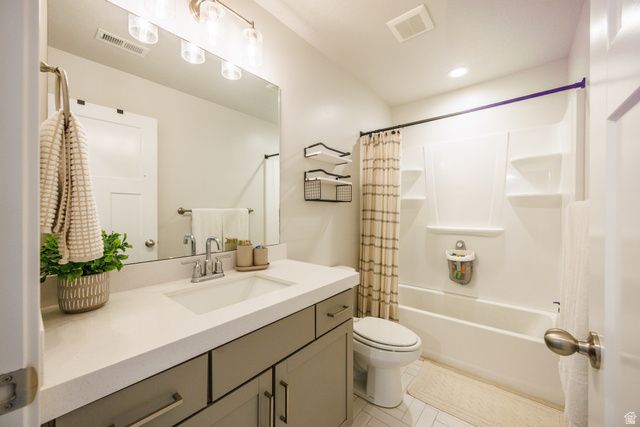 9817 N AARON AVE, Eagle Mountain, UT 84005