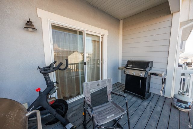 9817 N AARON AVE, Eagle Mountain, UT 84005