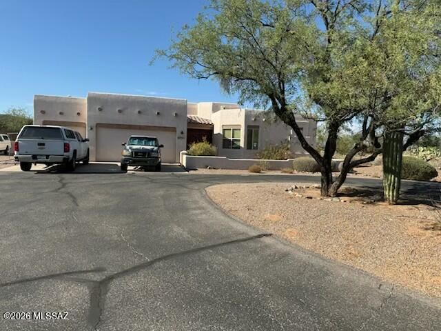 9081 E Sholefield Springs Place, Vail, AZ 85641