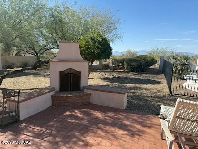 9081 E Sholefield Springs Place, Vail, AZ 85641