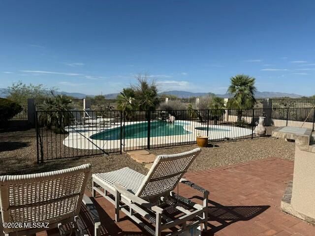 9081 E Sholefield Springs Place, Vail, AZ 85641