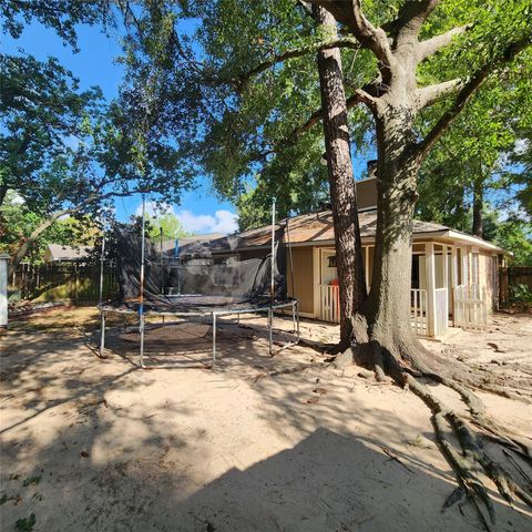 6938 Foxbrook Drive, Humble, TX 77338