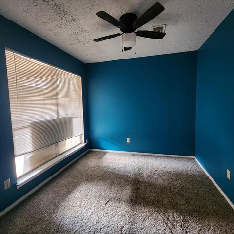6938 Foxbrook Drive, Humble, TX 77338