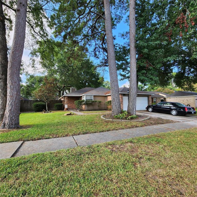 6938 Foxbrook Drive, Humble, TX 77338