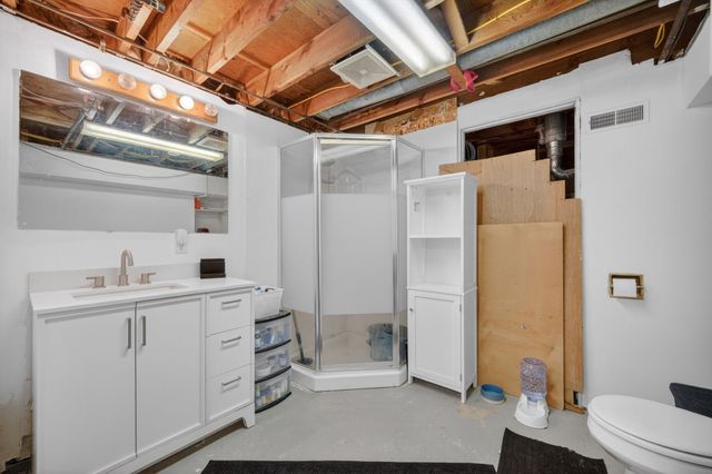 1112 Johnson Street, Des Moines, IA 50315
