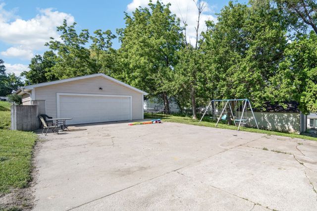 1112 Johnson Street, Des Moines, IA 50315