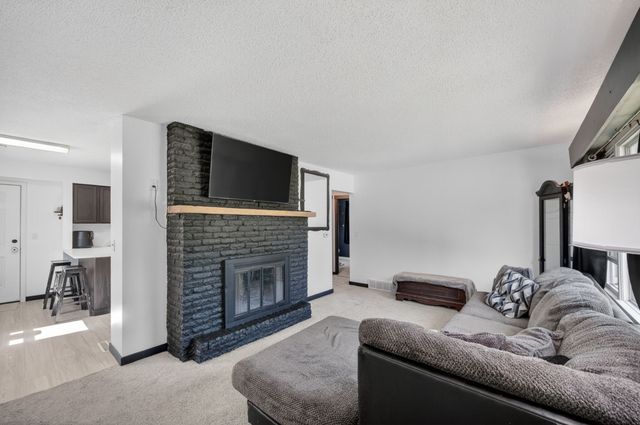 1112 Johnson Street, Des Moines, IA 50315