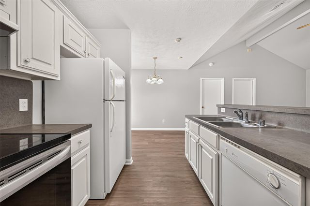 16200 Sun View Lane, Conroe, TX 77302