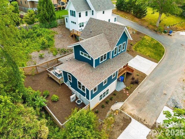 127 Alma Lane, Asheville, NC 28806