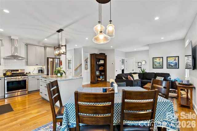 127 Alma Lane, Asheville, NC 28806