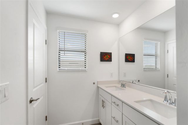 5221 BLUE CRUSH STREET, Bradenton, FL 34211