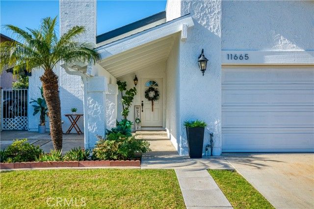 11665 Mindanao Street, Cypress, CA 92630
