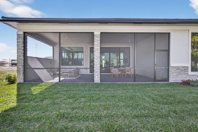 13697 Le Christine Drive, Palm Beach Gardens, FL 33412