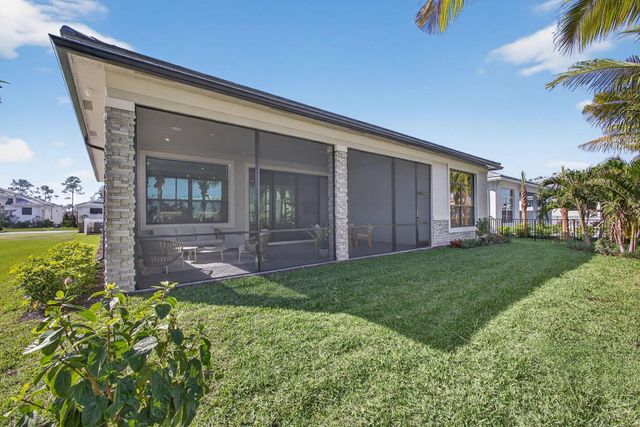 13697 Le Christine Drive, Palm Beach Gardens, FL 33412