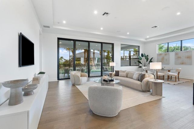 13697 Le Christine Drive, Palm Beach Gardens, FL 33412