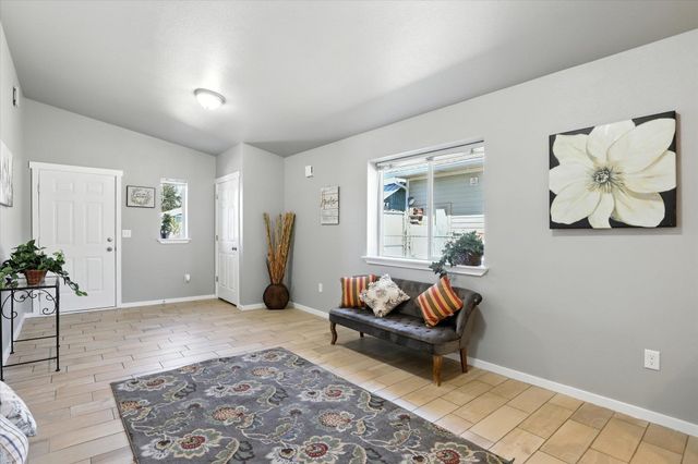 410 E I St, Deer Park, WA 99006