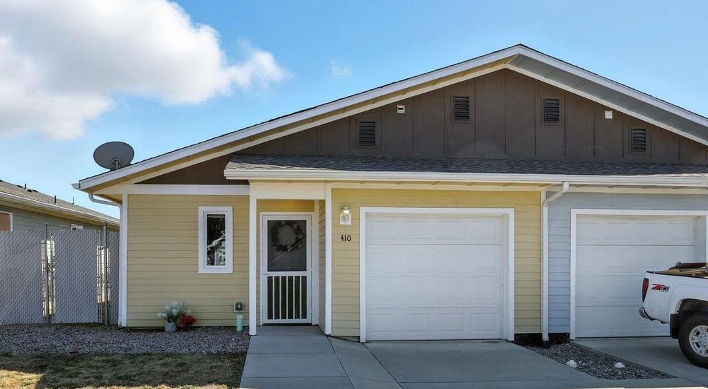 410 E I St, Deer Park, WA 99006