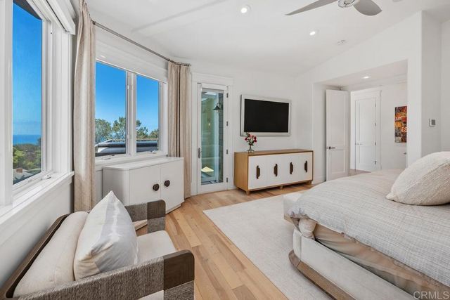 555 Amphitheatre Drive, Del Mar, CA 92014