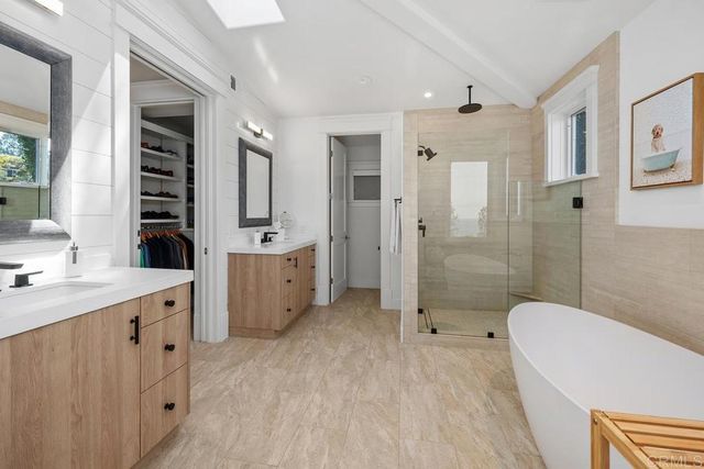 555 Amphitheatre Drive, Del Mar, CA 92014