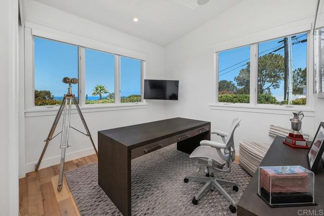 555 Amphitheatre Drive, Del Mar, CA 92014